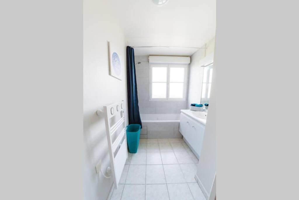 Le Lumineux-T2-43m2-Face Val d'Europe-Disney Serris Extérieur photo